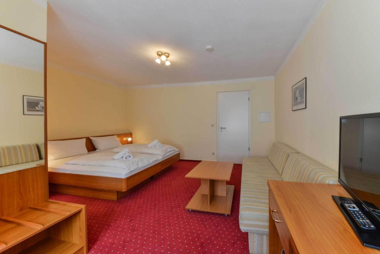 Hotel Hessischer Hof Kirchhain Luaran gambar
